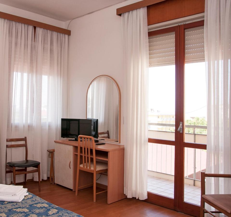 Hotel Rugantino Cesenatico Exteriér fotografie