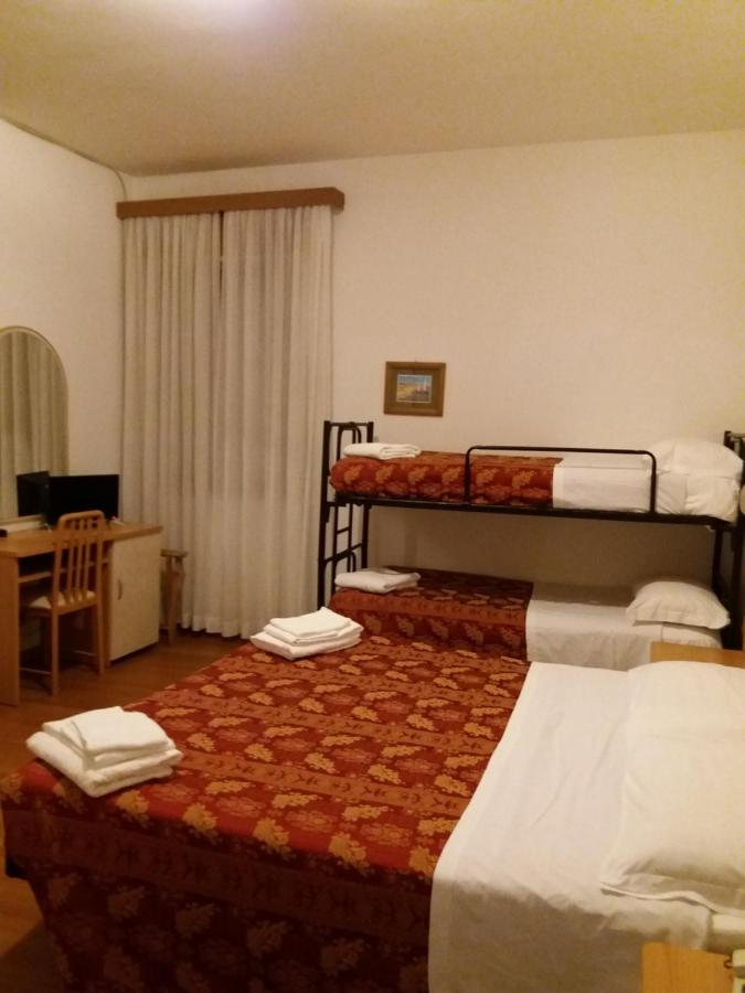 Hotel Rugantino Cesenatico Exteriér fotografie